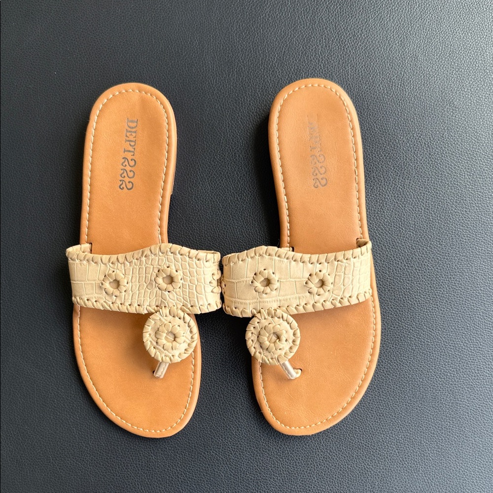 Dept222 Beige Women's Thong Sandals Size 8M Boho Resortwear